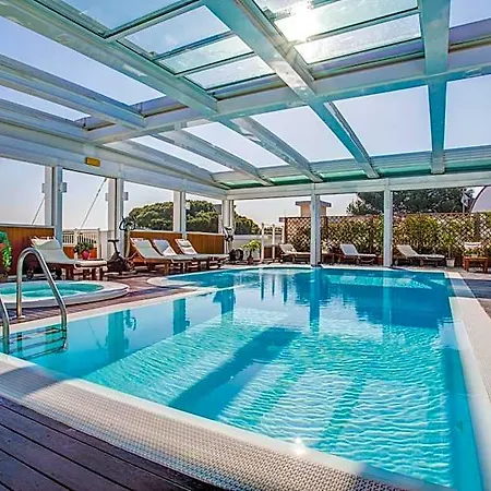 England 4* Riccione