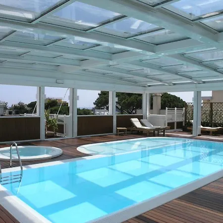 England Apart Otel 4*