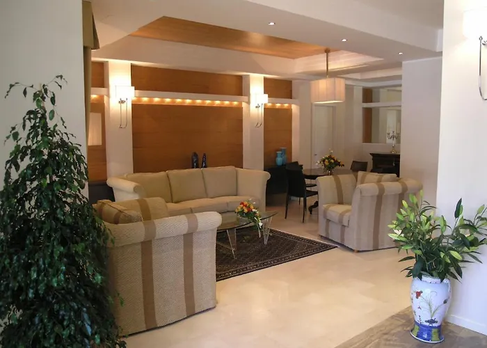 Aparthotel England 4*